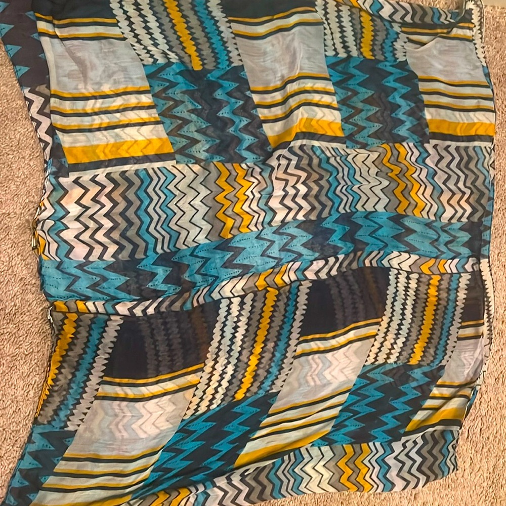 Scarf - Picture 1 of 2